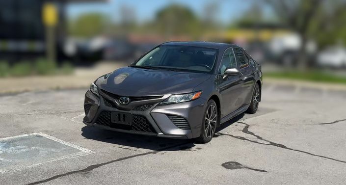 2020 Toyota Camry SE -
                Madison, TN