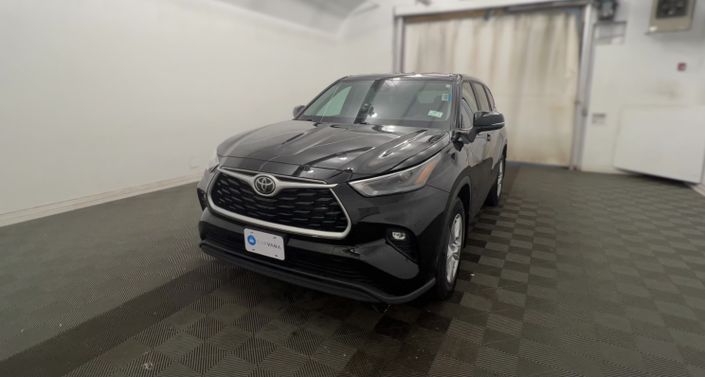 2023 Toyota Highlander LE -
                Framingham, MA