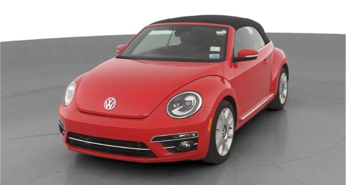 2019 Volkswagen Beetle SE -
                Hebron, OH