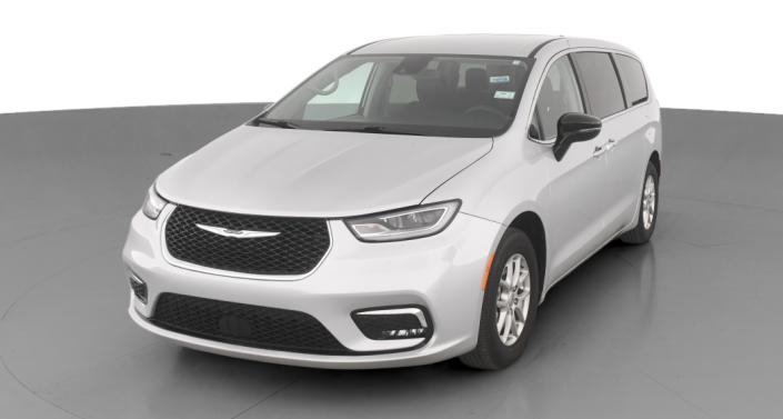2024 Chrysler Pacifica Touring L -
                Indianapolis, IN