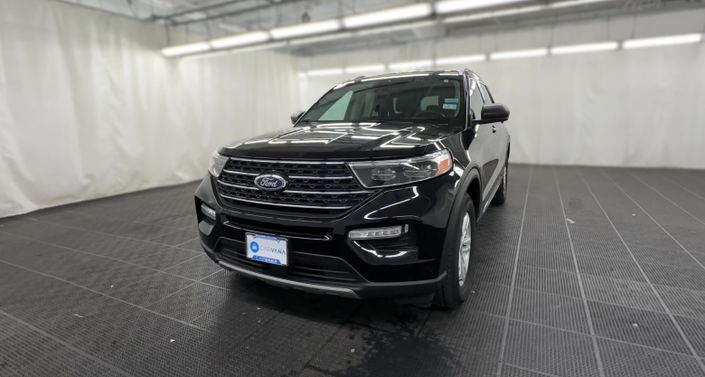 2024 Ford Explorer XLT Hero Image
