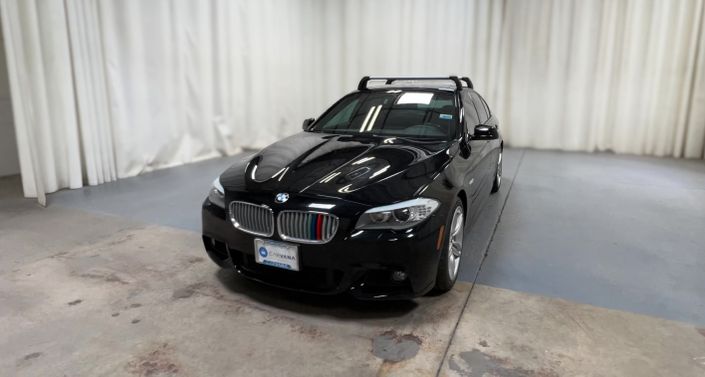 2011 BMW 5 Series 550i Hero Image