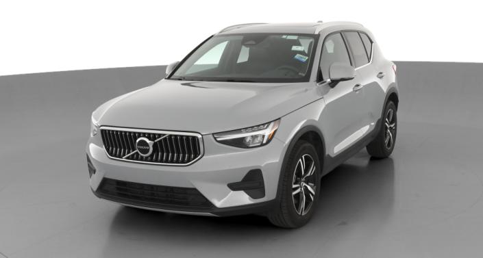 2024 Volvo XC40 B5 Core Hero Image