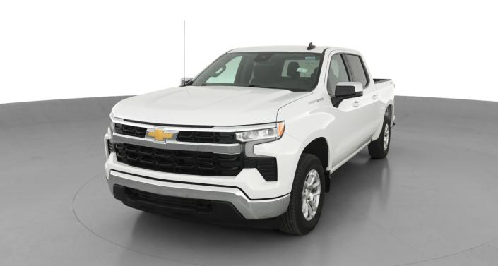 2022 Chevrolet Silverado 1500 LT -
                Lorain, OH