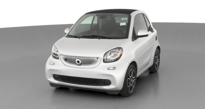 2018 smart fortwo Passion Hero Image
