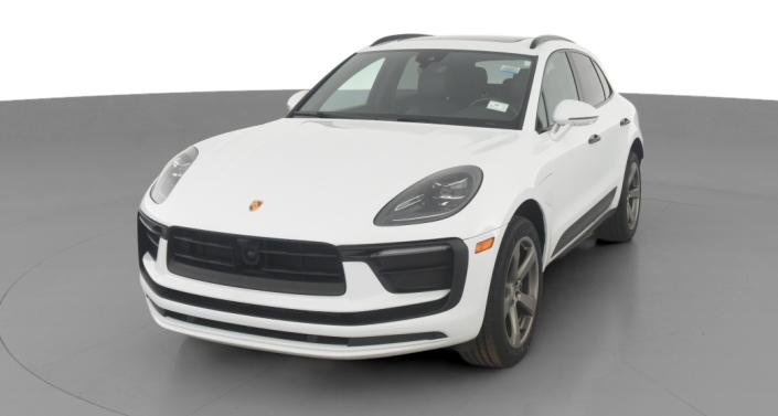 2023 Porsche Macan Base -
                Hebron, OH