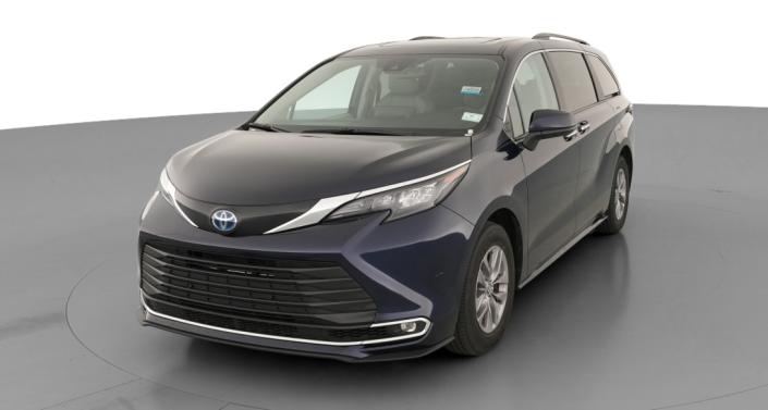 2024 Toyota Sienna XLE -
                Colonial Heights, VA