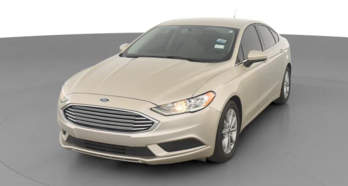 2017 Ford Fusion SE Hero Image
