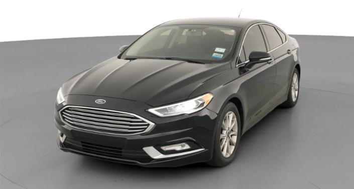 2017 Ford Fusion SE Hero Image