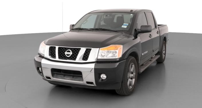 2015 Nissan Titan SV Hero Image
