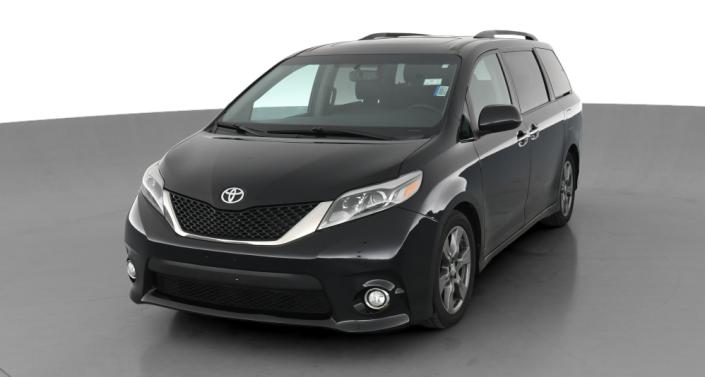 2017 Toyota Sienna SE Hero Image