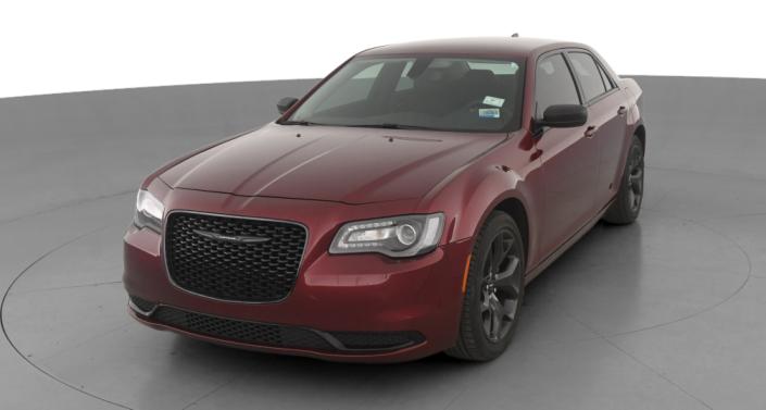 2023 Chrysler 300 Touring -
                Hebron, OH