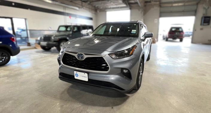 2021 Toyota Highlander XLE -
                Fairview, OR