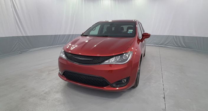 2018 Chrysler Pacifica Touring Plus -
                Kansas City, MO