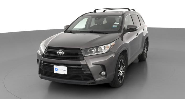 2017 Toyota Highlander SE Hero Image