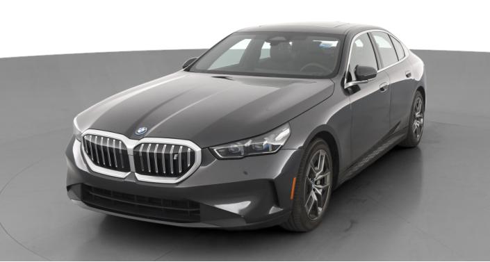 2024 BMW i5 eDrive40 Hero Image