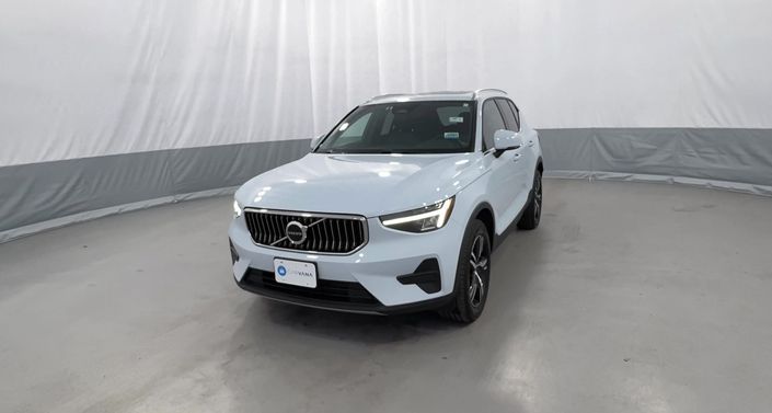 2024 Volvo XC40 B5 Core -
                Akron, NY