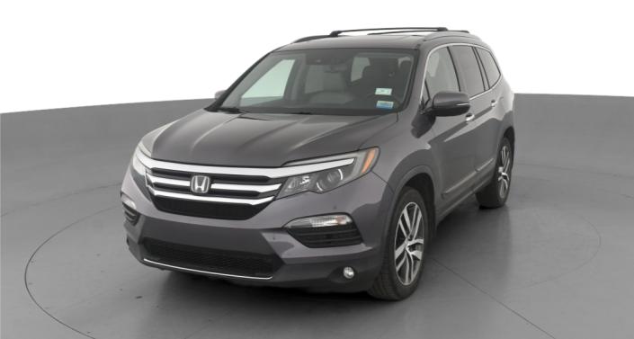 2017 Honda Pilot Touring -
                Hebron, OH