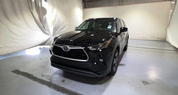 2022 Toyota Highlander XLE -
                Union City, GA