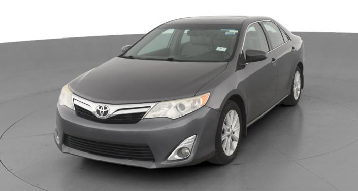 2014 Toyota Camry XLE -
                Hebron, OH