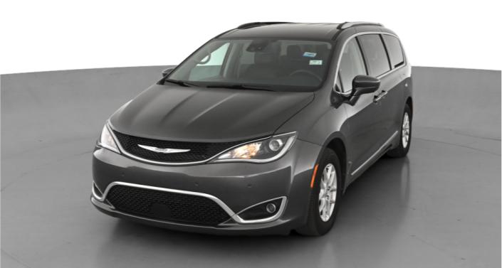 2020 Chrysler Pacifica Touring L Hero Image