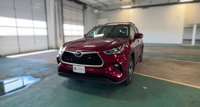 2020 Toyota Highlander XLE -
                Manville, NJ