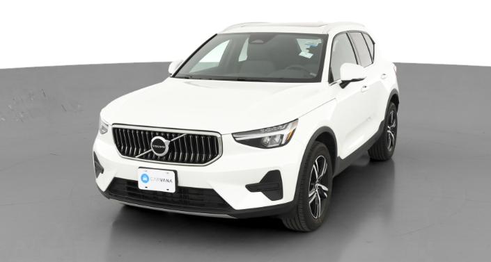 2024 Volvo XC40 B5 Core -
                Lorain, OH