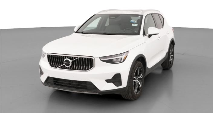 2024 Volvo XC40 B5 Core Hero Image
