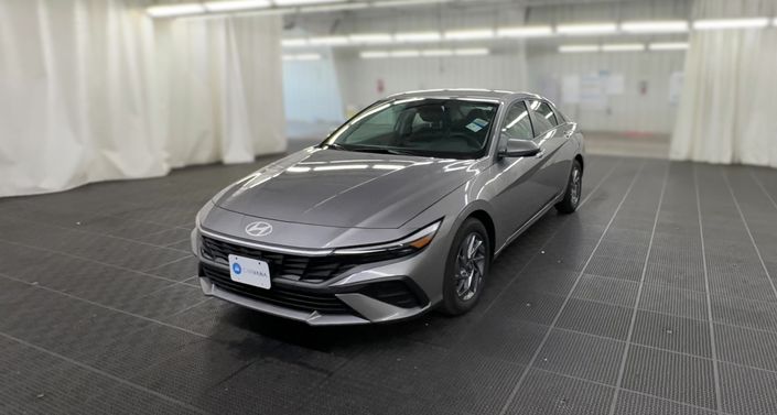 2024 Hyundai Elantra Blue -
                Indianapolis, IN