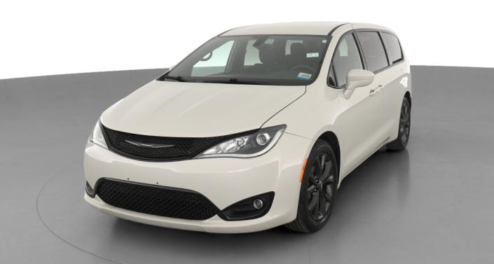 2019 Chrysler Pacifica Touring Plus -
                Wheatland, OK