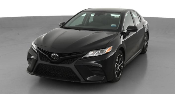 2020 Toyota Camry SE -
                Lorain, OH