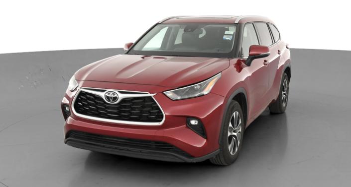 2022 Toyota Highlander XLE -
                Lorain, OH