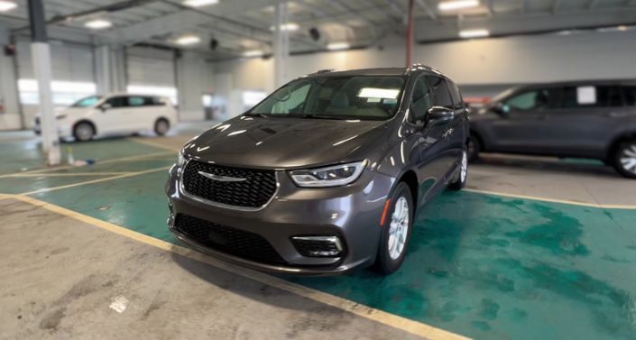 2021 Chrysler Pacifica Touring L -
                Manville, NJ