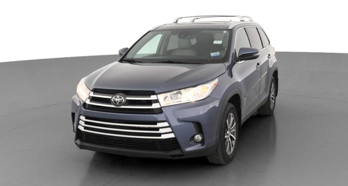 2019 Toyota Highlander XLE -
                Indianapolis, IN
