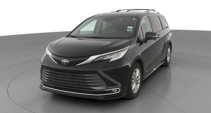 2021 Toyota Sienna Limited -
                Hebron, OH