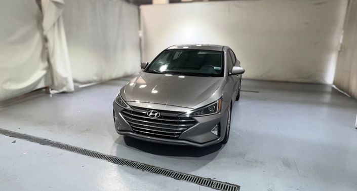 2020 Hyundai Elantra SEL Hero Image
