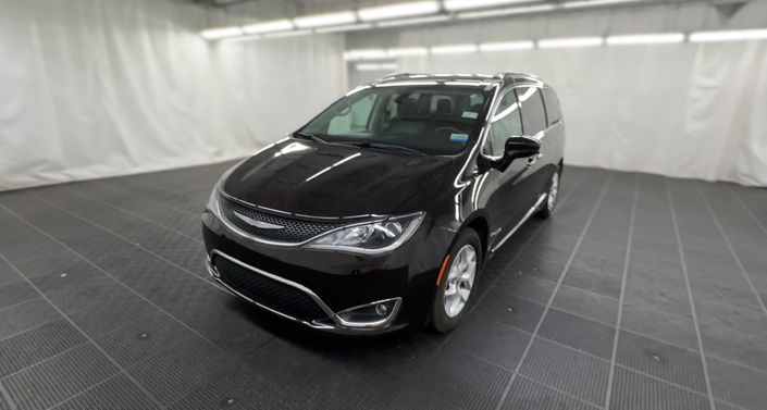2017 Chrysler Pacifica  -
                Indianapolis, IN