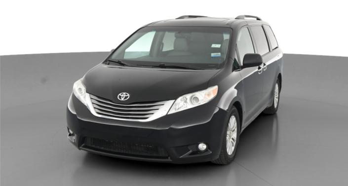 2017 Toyota Sienna XLE Premium -
                Trenton, OH