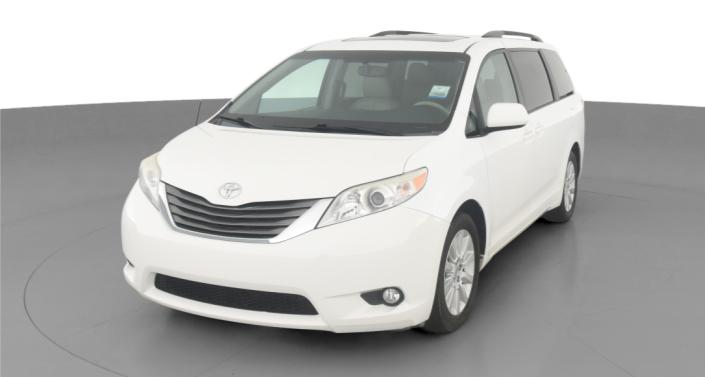 2014 Toyota Sienna XLE -
                Hebron, OH
