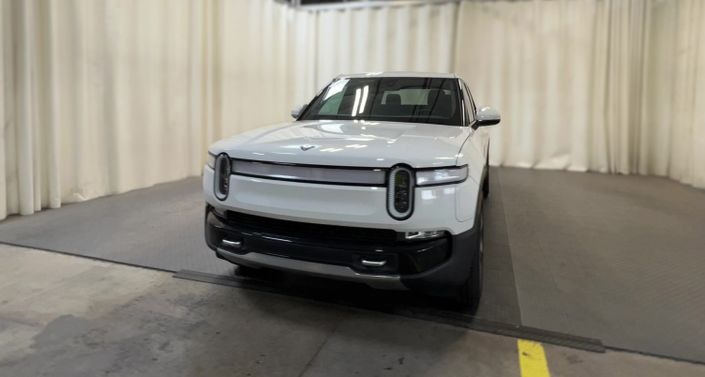 2022 Rivian R1T Adventure -
                Riverside, CA