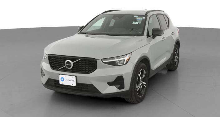2024 Volvo XC40 B5 Core Hero Image