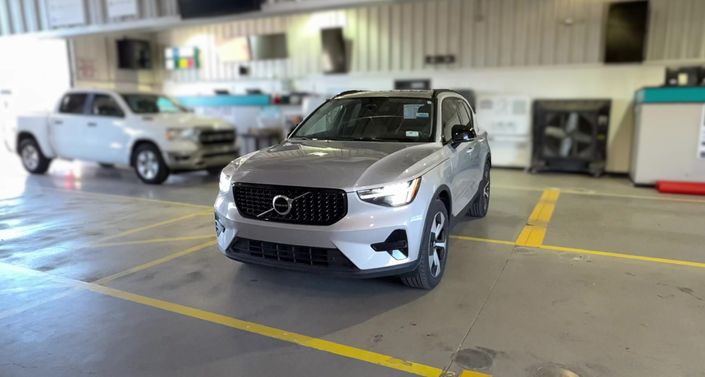 2024 Volvo XC40 B5 Core -
                Fountain, CO
