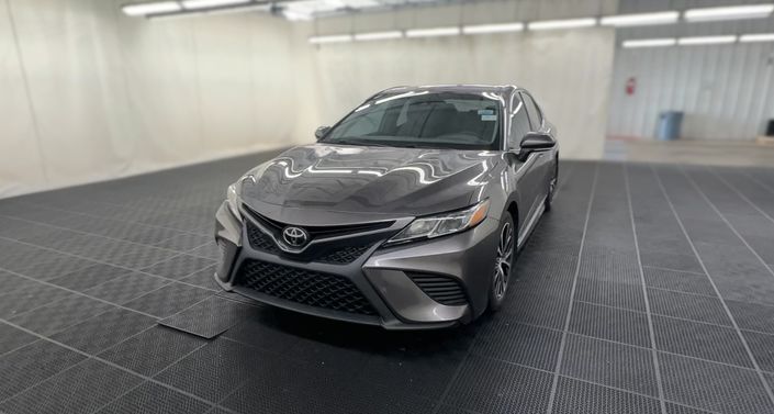 2018 Toyota Camry SE -
                Indianapolis, IN