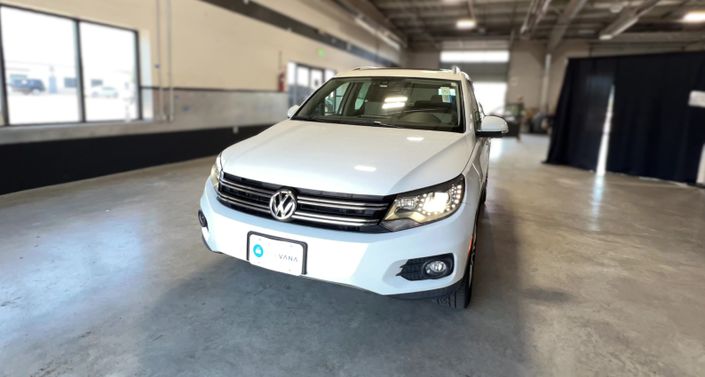 Thumbnail: 2016 Volkswagen Tiguan - 1