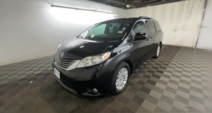 2015 Toyota Sienna XLE -
                Framingham, MA