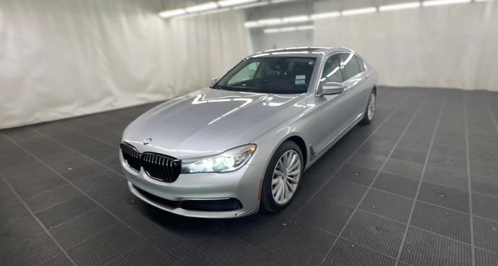 2019 BMW 7 Series 740i xDrive Hero Image