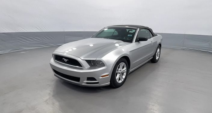 2014 Ford Mustang V6 Hero Image