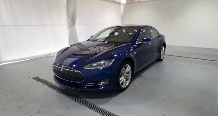 Thumbnail: 2015 Tesla Model S - 1