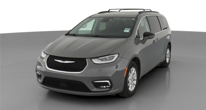 2022 Chrysler Pacifica Touring L Hero Image