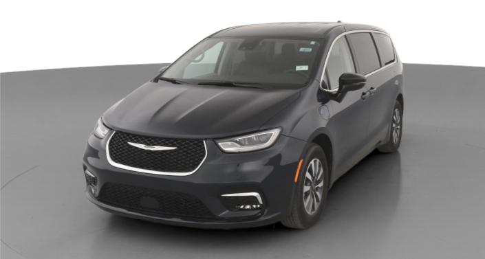 2024 Chrysler Pacifica Hybrid Select Hero Image